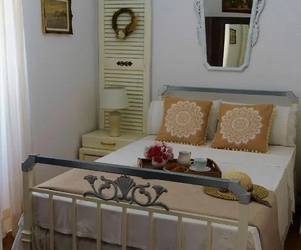 Eleonas-olive Grove Traditional Apartment